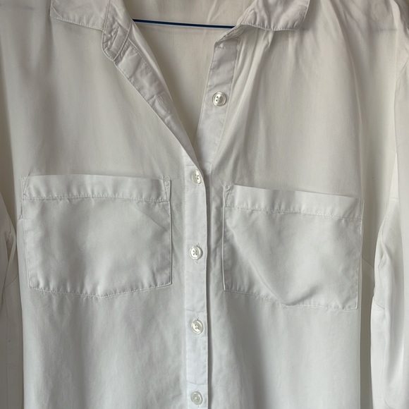 The Camille Collection oversize button up - Picture 5 of 11